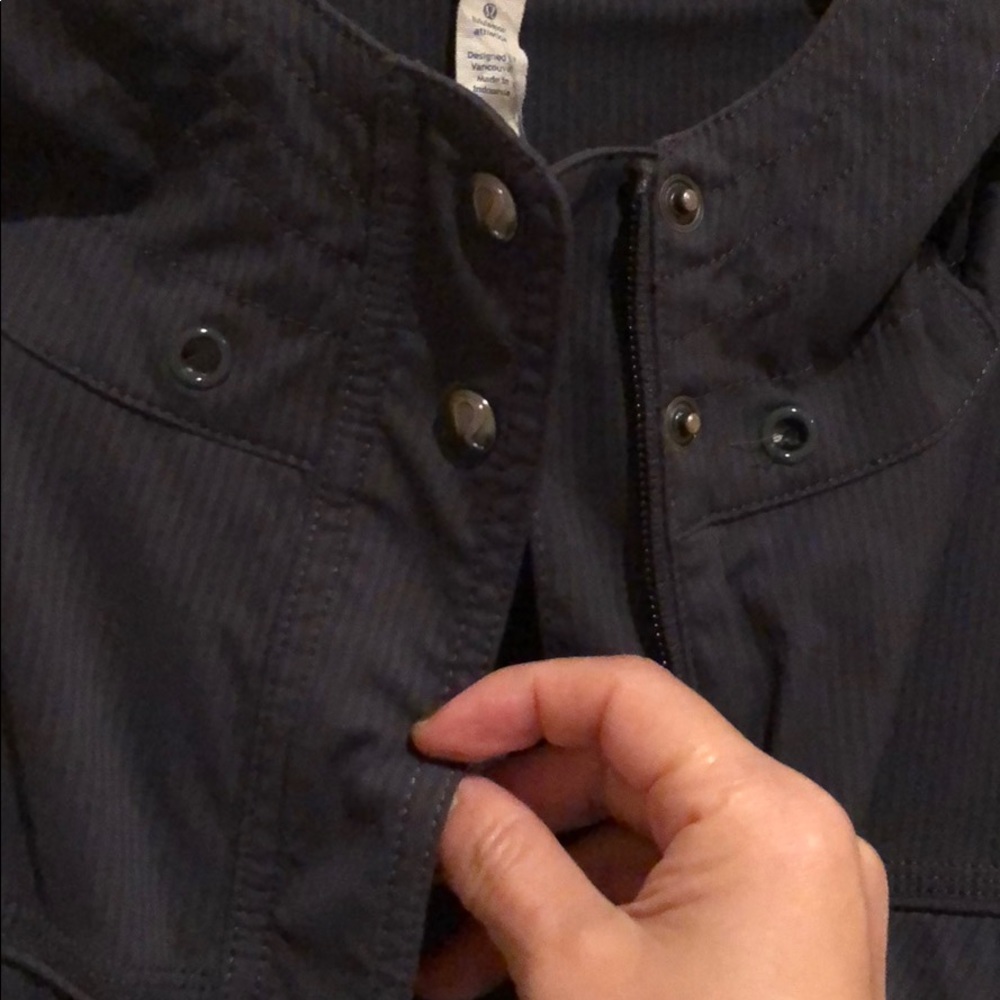 Lululemon jacket - Picture 3 of 6